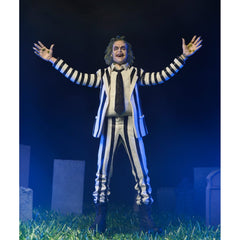Beetlejuice (1988) Striped Suit 1/4 Scale Figure by NECA