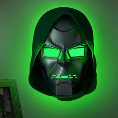 Doctor Doom Mask Light - Marvel by Paladone