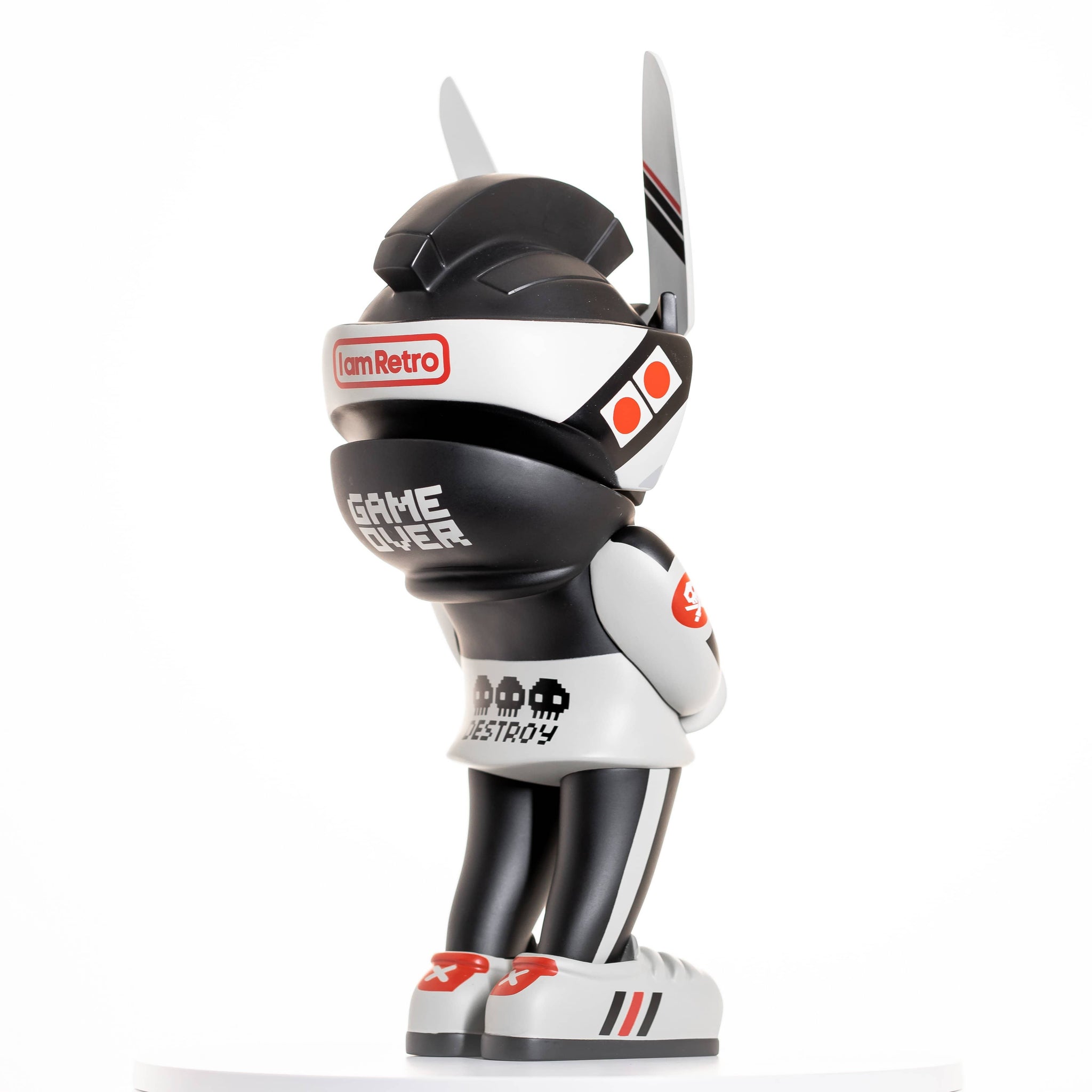 Retro Destroyer MEGA TEQ63 by Quiccs x Martian Toys x IamRetro Exclusive