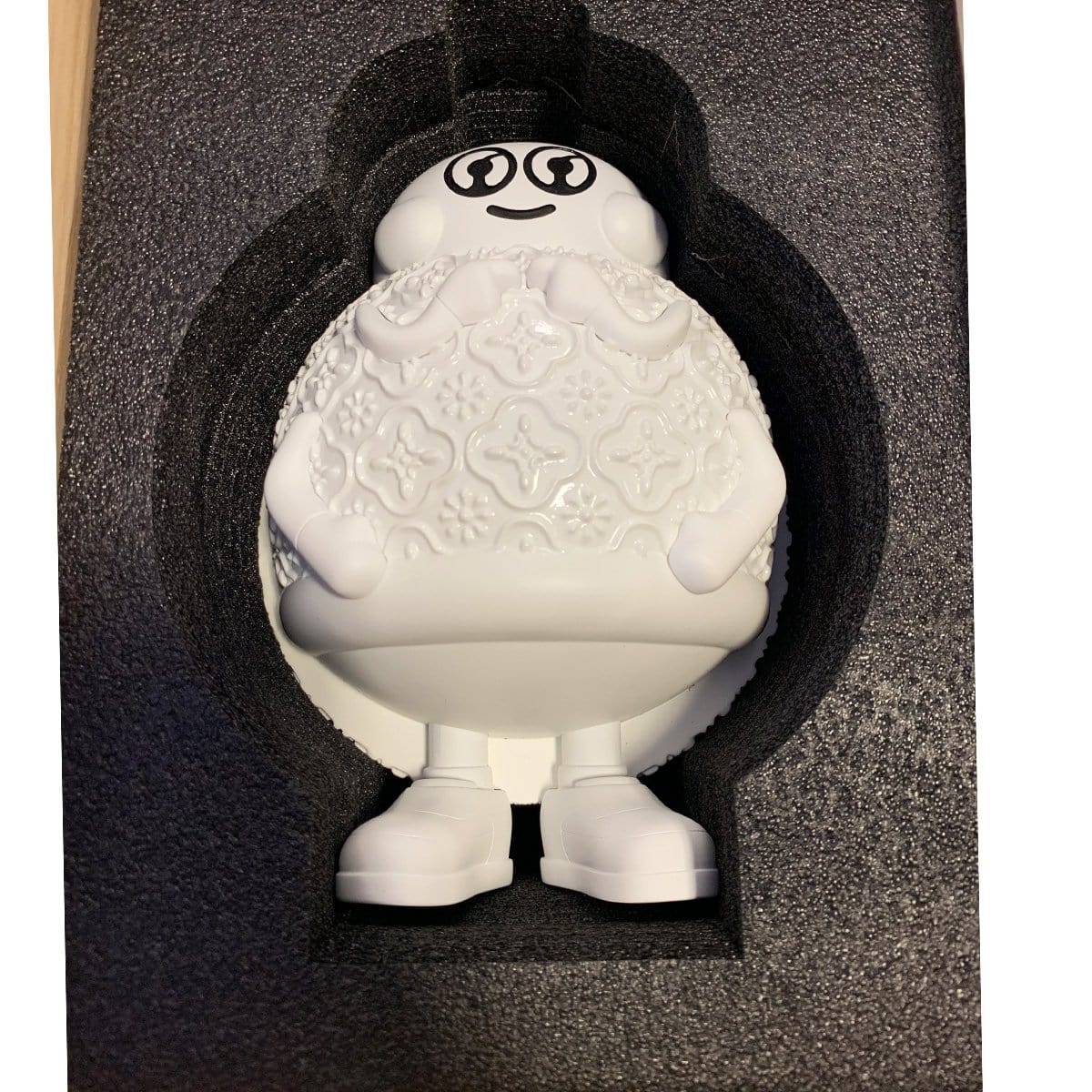 Deja Vu Art Sculpture by Ryan Lee x ToyQube