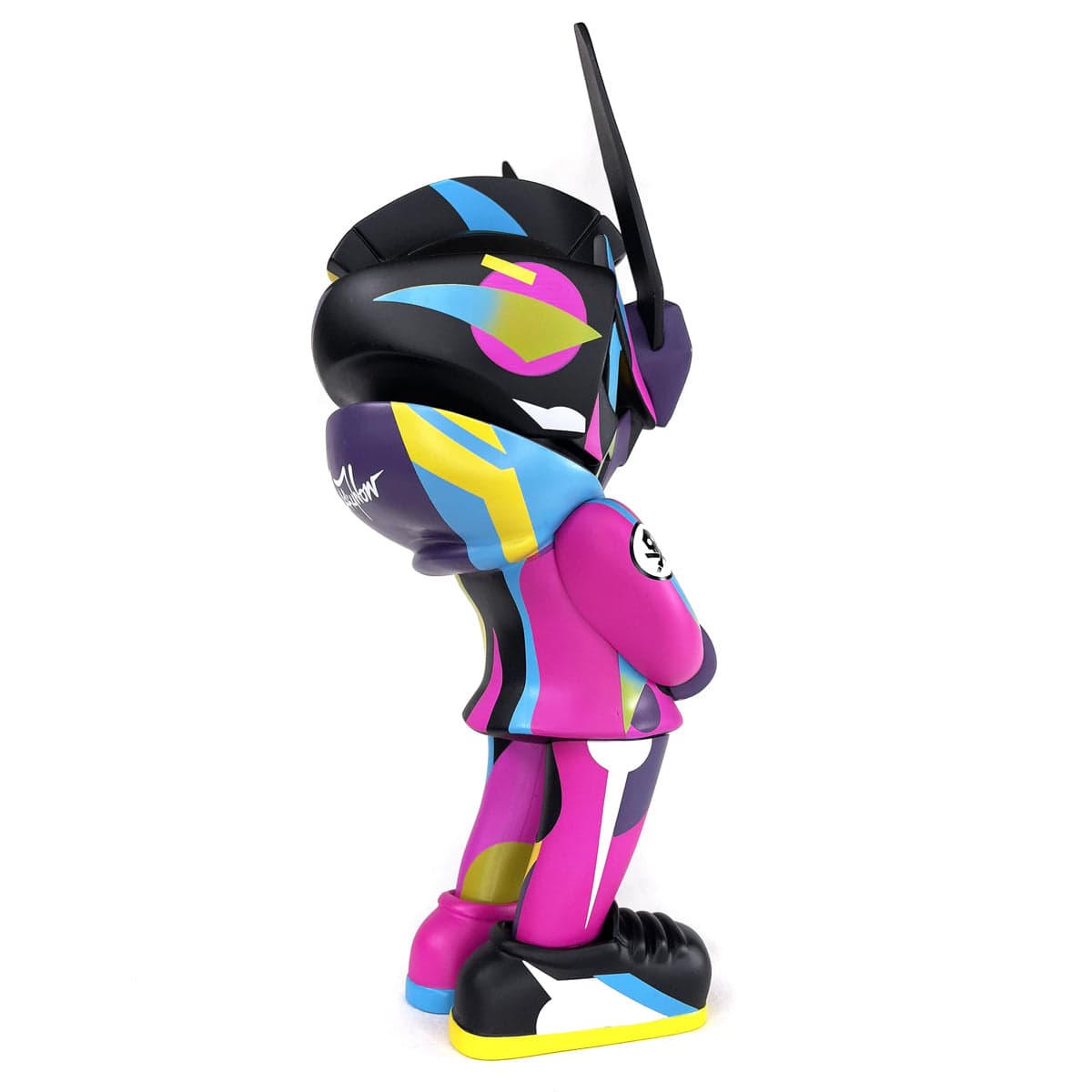 TikkyWow MEGA TEQ63 by Quiccs x Martian Toys